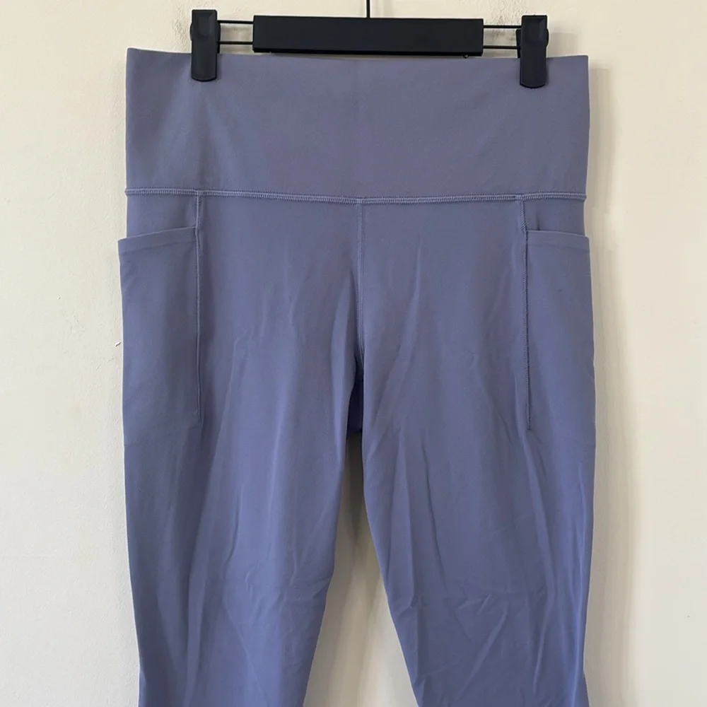 Athleta Salutation Stash High Rise 7/8 Legging Shadow Blue Size Large - Picture 4 of 11